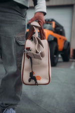 Load image into Gallery viewer, Walter Leather Carrier Bag
